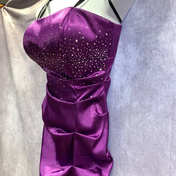 Fitted Satin Mermaid Gown with Embellished Bust, Slit Skirt, and Tie Bustle - Picture 5 of 13